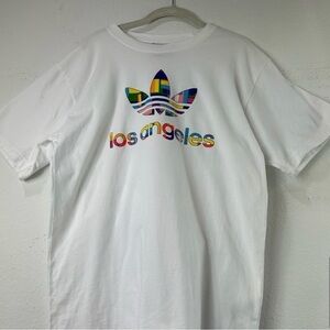 Adidas rainbow Los Angeles t-shirt /confortable